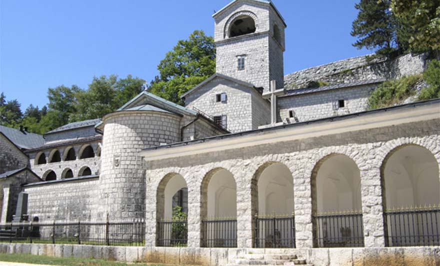 cetinjski manastir.jpg